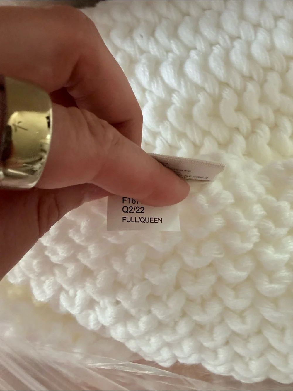 Casaluna Cream Cotton Comforter Set with White Knit Throw